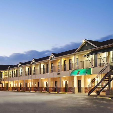 Super 8 By Wyndham Mifflinville Near Bloomsburg Экстерьер фото