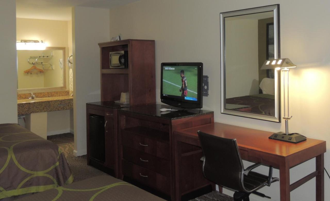 Super 8 By Wyndham Mifflinville Near Bloomsburg Экстерьер фото