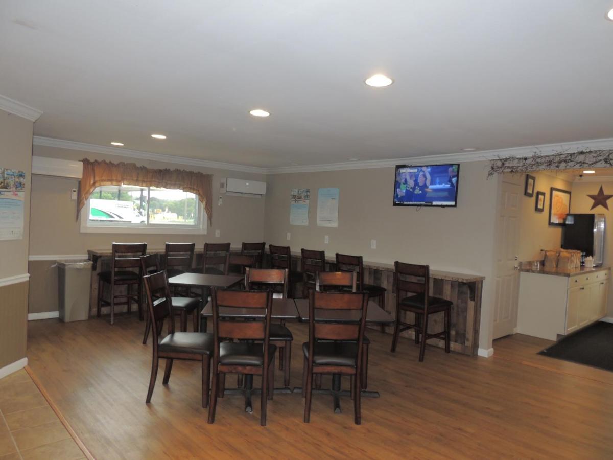 Super 8 By Wyndham Mifflinville Near Bloomsburg Экстерьер фото