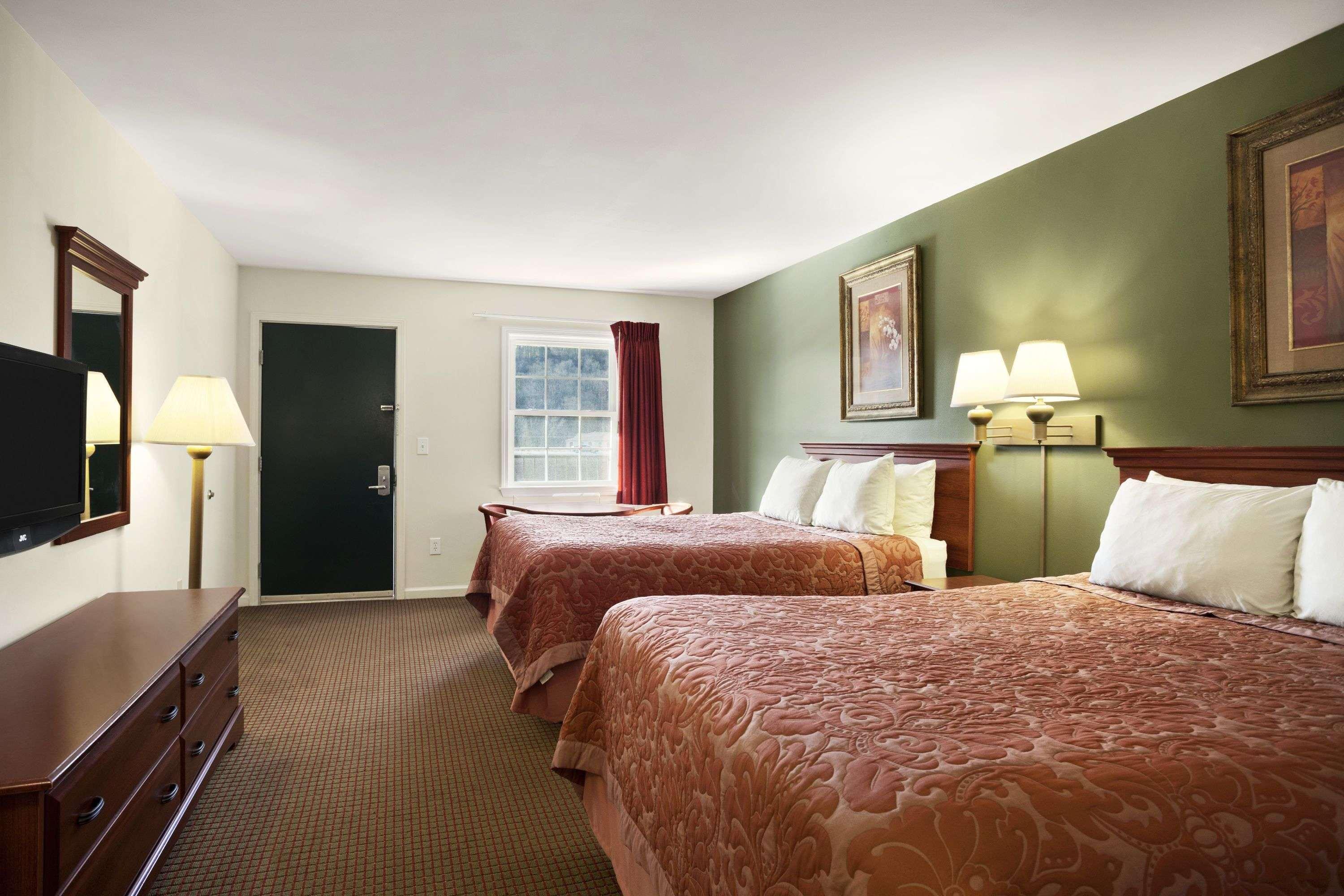 Super 8 By Wyndham Mifflinville Near Bloomsburg Экстерьер фото